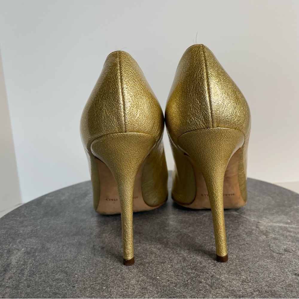 Michael Kors Italian Gold Metallic Heels 8 - Picture 4 of 10